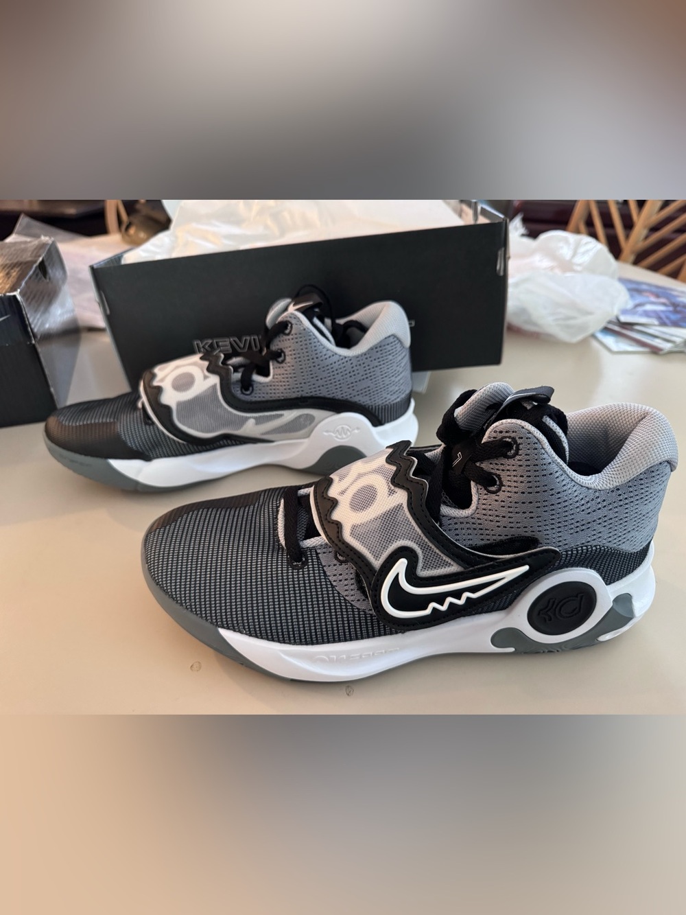 Nike KD Durant Trey 5 X Wolf Grey White Basketball Size 9.5 DD9538-008 NIB NEW